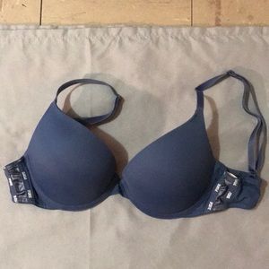 VS Pink blue t-shirt bra